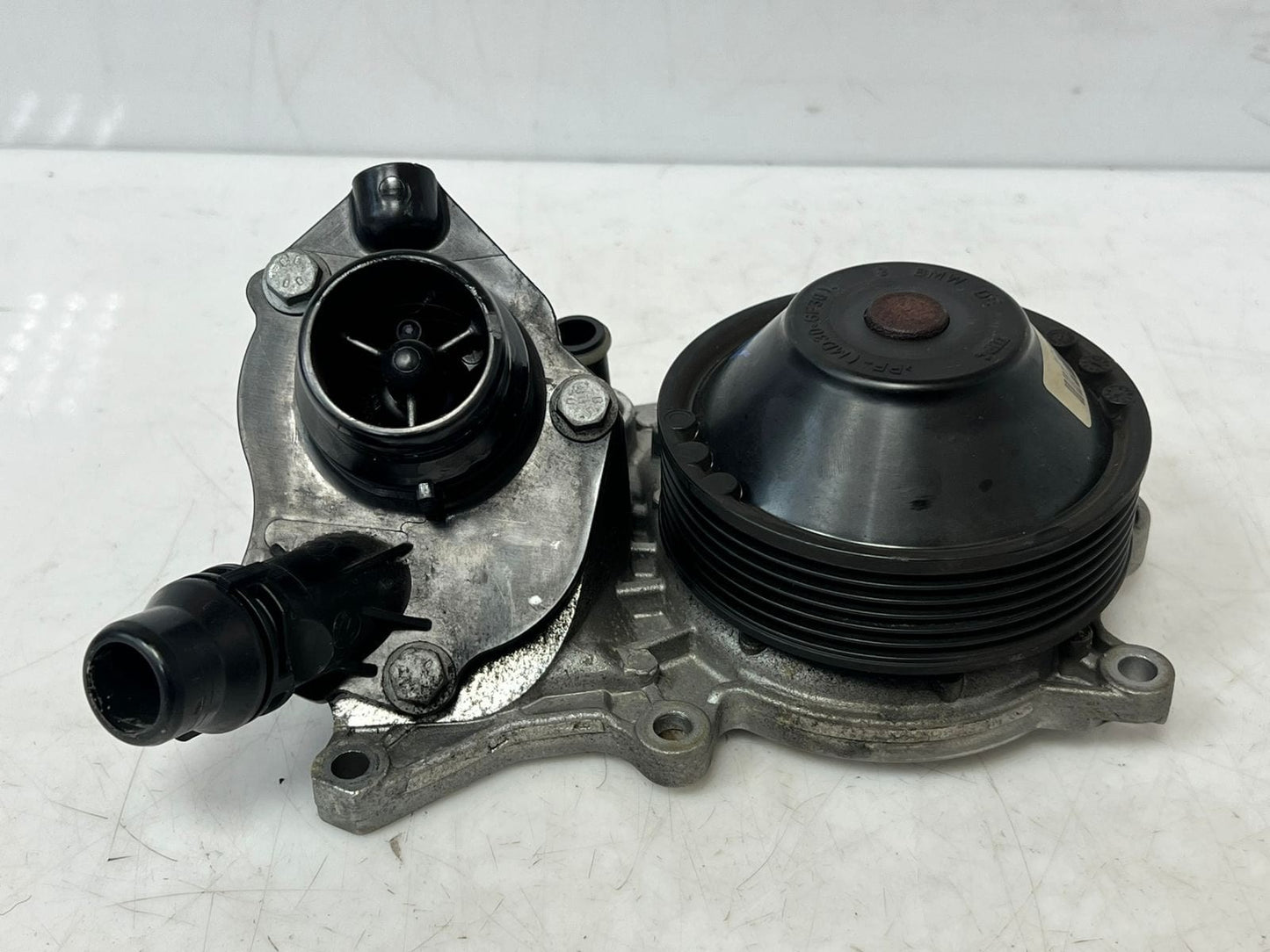 BMW 1 Series F20 F21 and 3 Series E92 N47D20C Water Pump 7810833