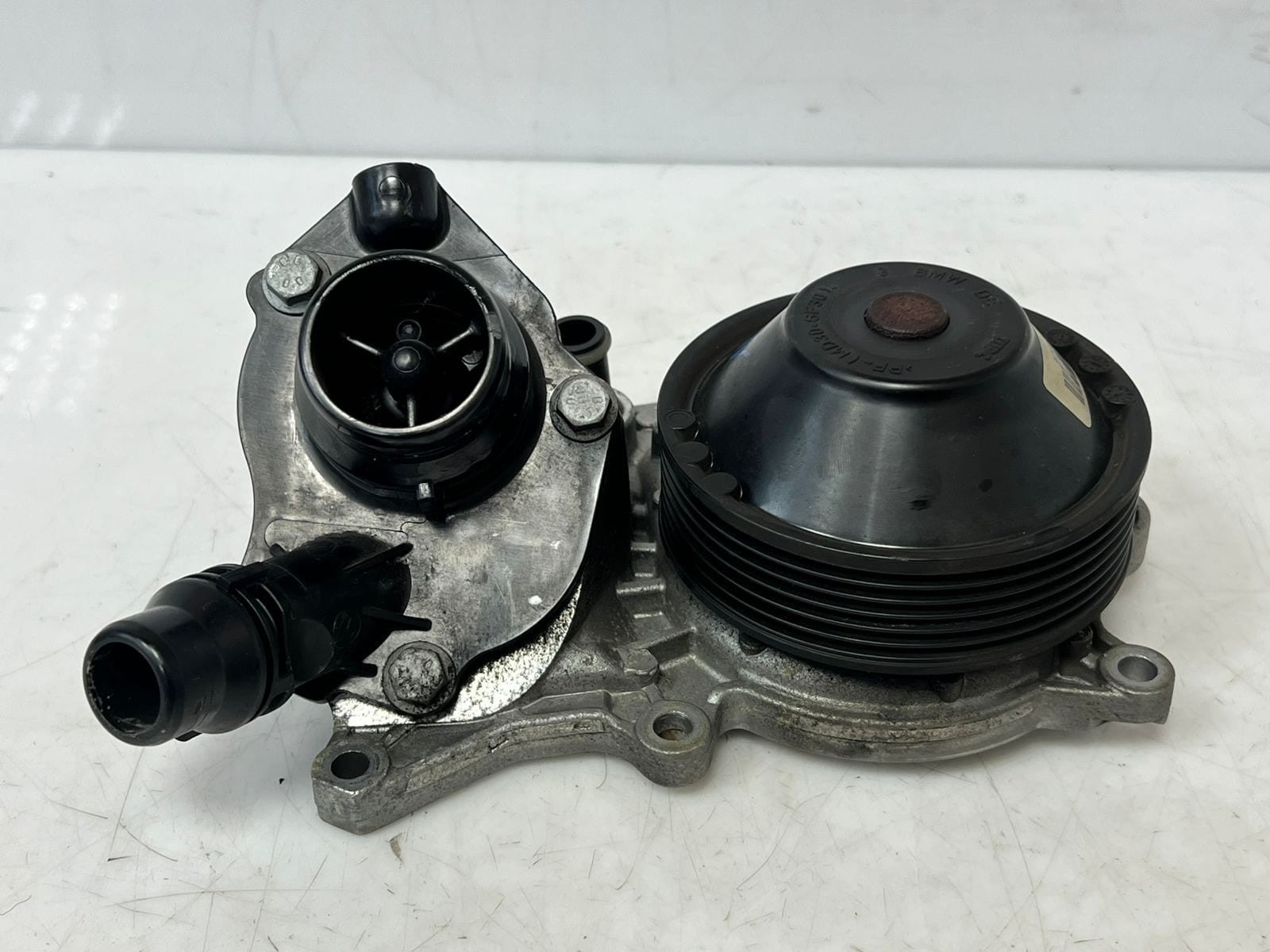 BMW 1 Series F20 F21 and 3 Series E92 N47D20C Water Pump 7810833