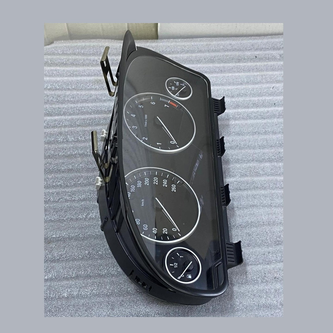 OEM BMW F10 528i Combi-Instrument speedometer Cluster 9280477-01