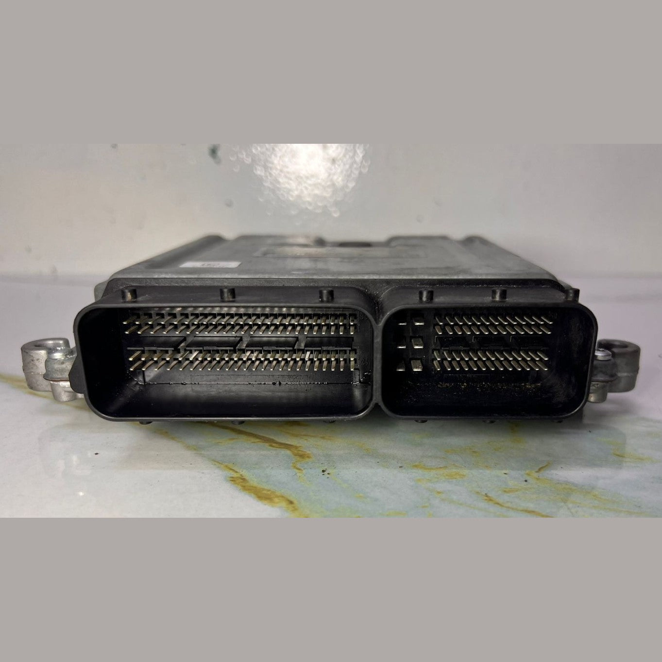 Mercedes Engine Control Unit A 642 900 29 00 W212 E350 CDI and C-Class 300 CDI