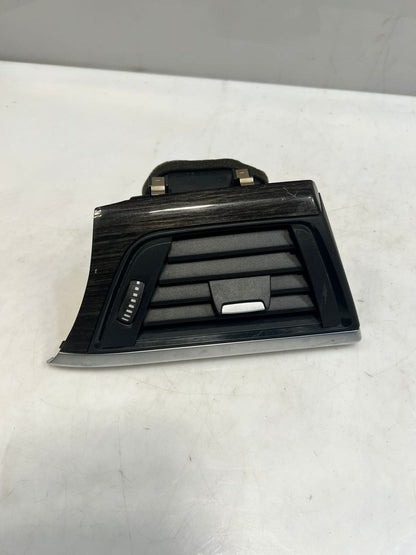 BMW 4' F30, F31, F80 Dashboard Air Vent Grille Right 9231995 OEM
