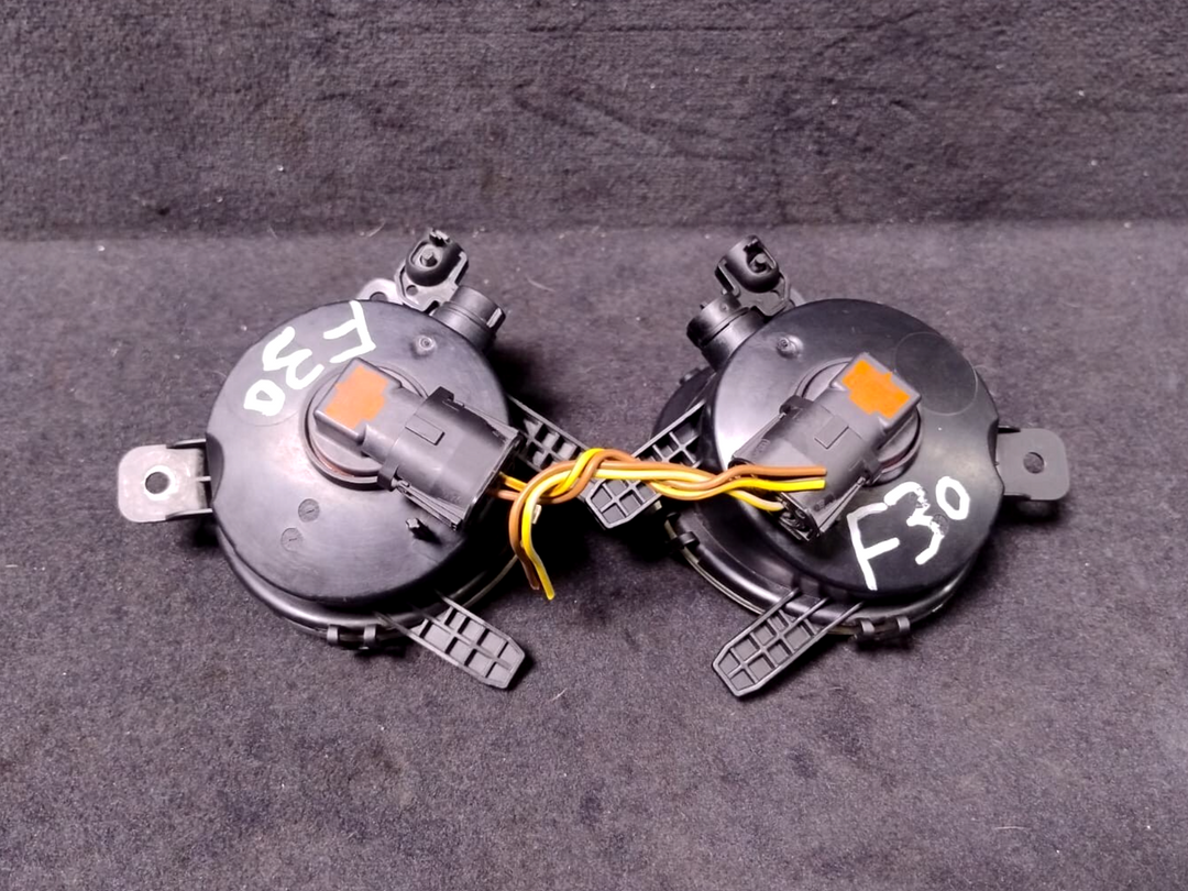 BMW 1 2 3 4  F20 22 F30 F32 F36  PAIR  FOG LIGHT LAMP 7248911 LH & RH 7248912