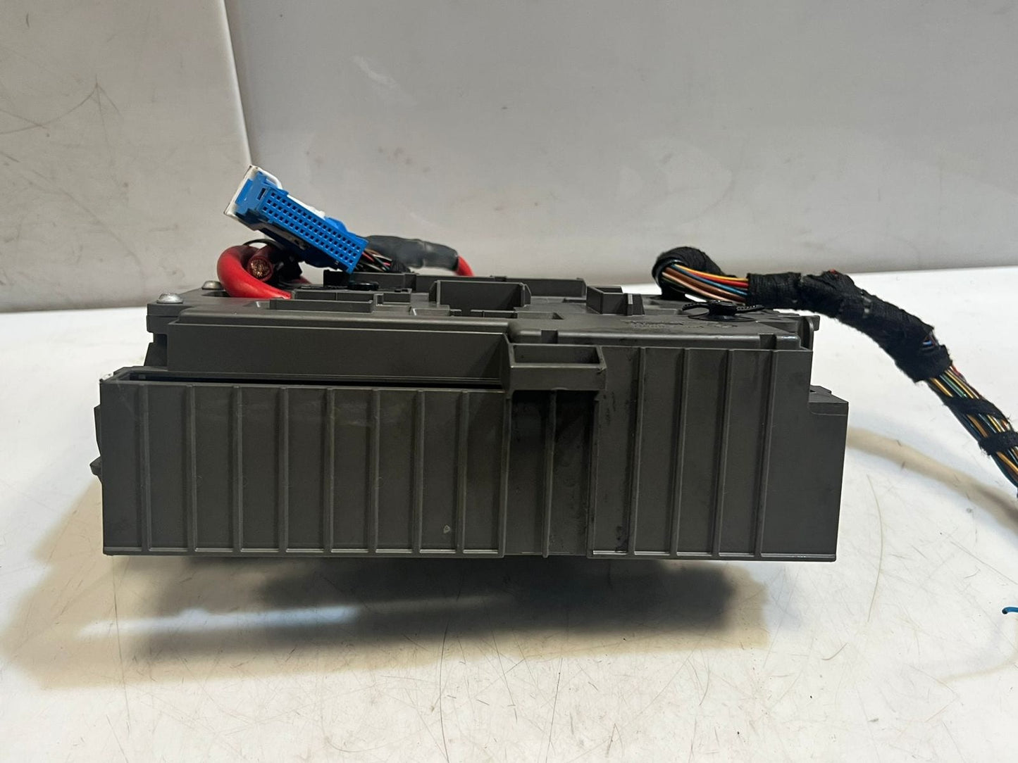 BMW Z4 E89 Sdrive18i Power Distribution Fuse Box Front Plastic Metal 9154971 OEM