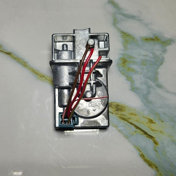 Mercedes-Benz C E W204 W207 W212 Steering Lock Module Control Unit A2049005912