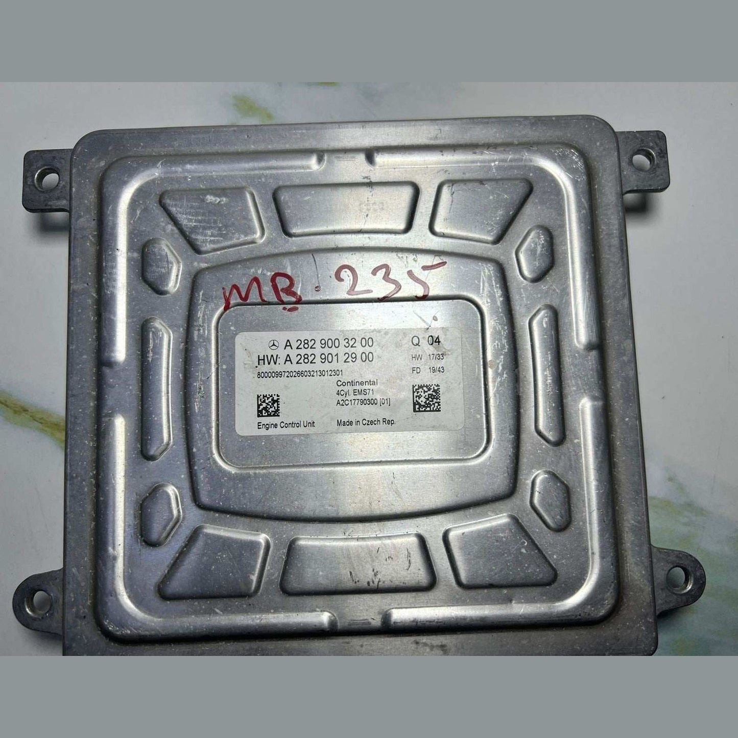 Mercedes-Benz Engine Control Unit A 282 900 32 00