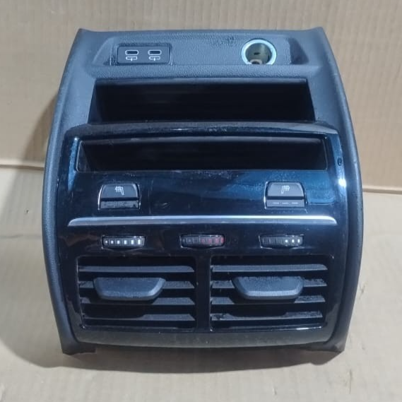 BMW 5 G30  G31  F90 M5 REAR CENTER CONSOLE AIR VENT GRILLE TRIM PANEL 9357866