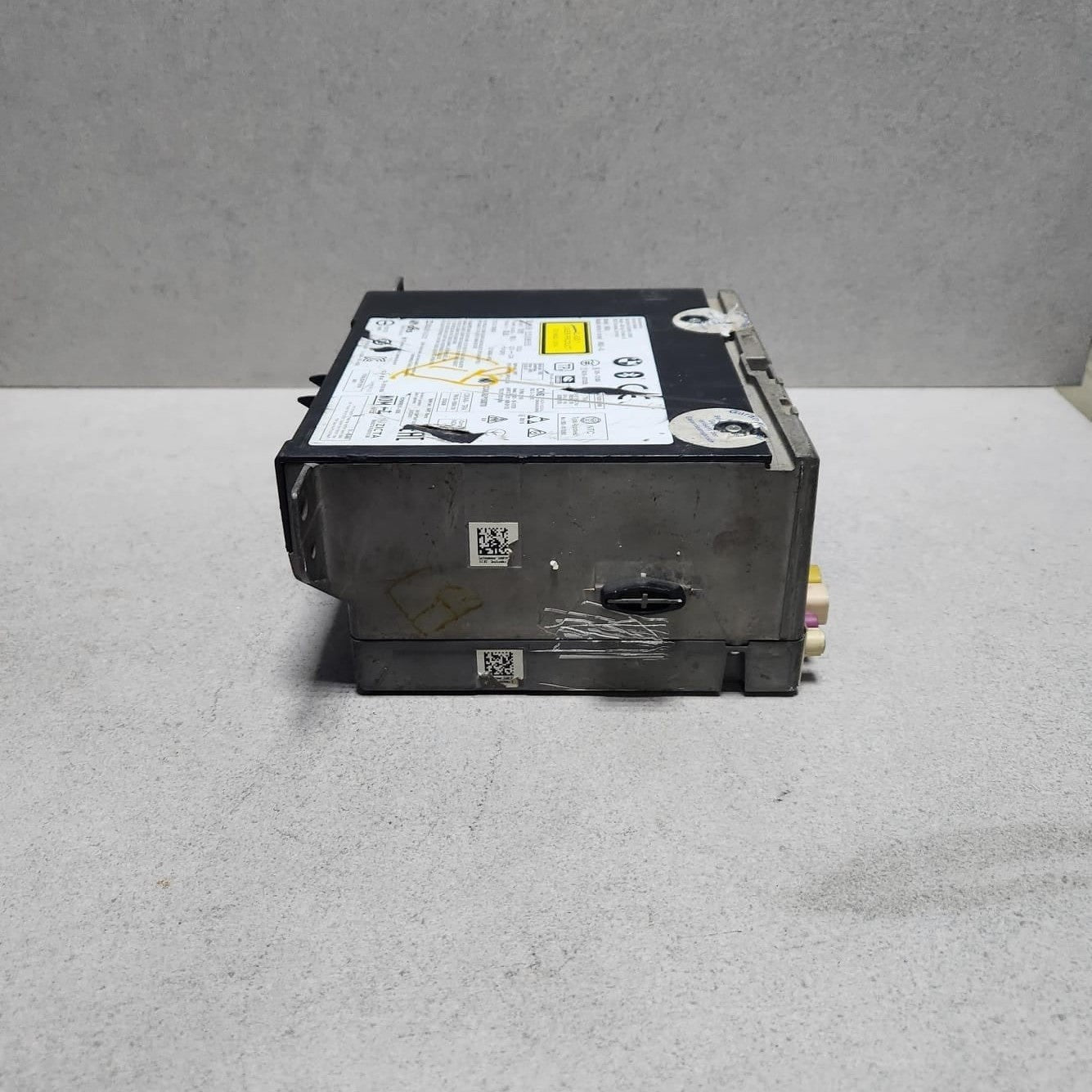 2020-2022 BMW 740i Head Unit 5A12E94 G11 G12 740i 750i harman MGU IL