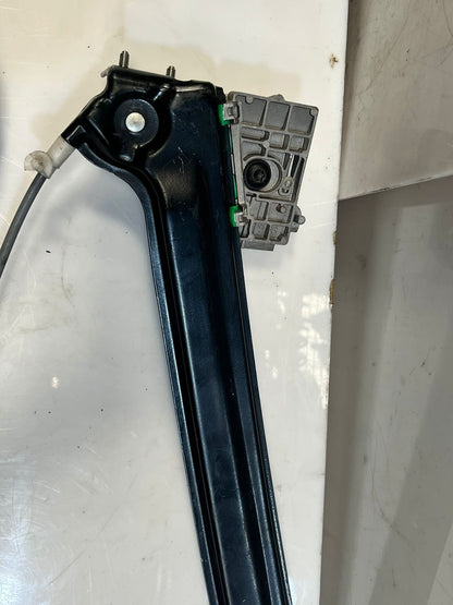 BMW 6 Series E63 E64 Front Door Window Regulator With Motor Front Left 7008623