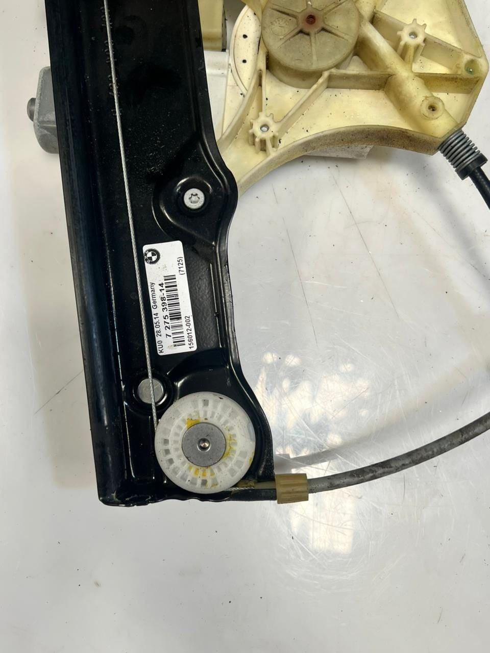BMW 6' F07 GT F06 Window Regulator With Motor Front Right 7275398 OEM