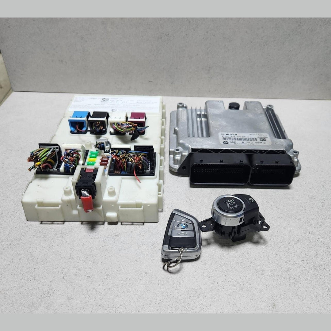2013-2018 BMW X5 F15 3.0 DIESEL Engine Control Unit DDE 8577869 ECU SET