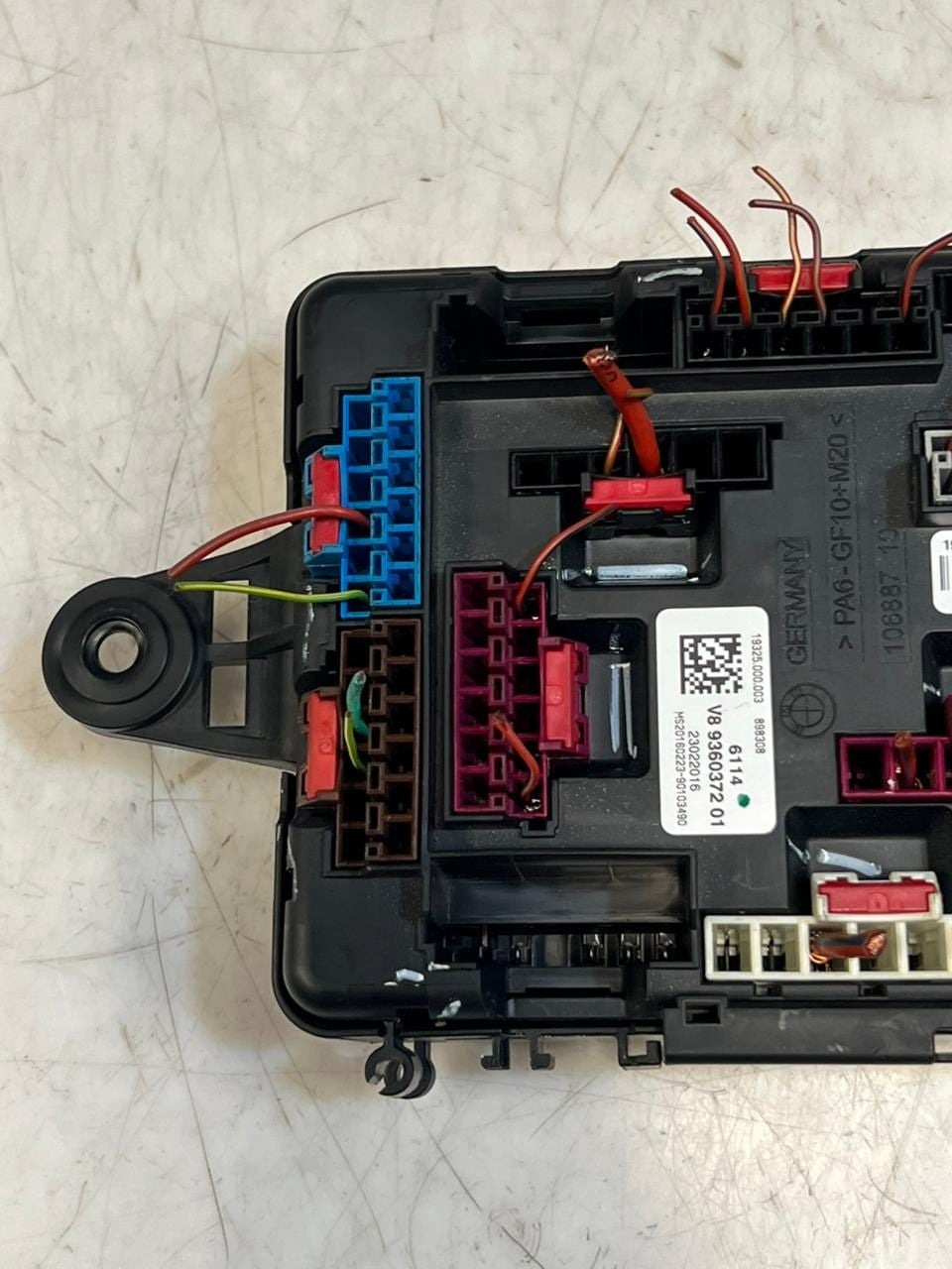 2015-2019 BMW X5 F15 F20 F21 F22 F30 FUSE Rear Power Distribution Box 9360372