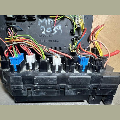 Mercedes W221 S-Class Front Fuse Relay Box SAM Control A221 5404650 A221 5401101
