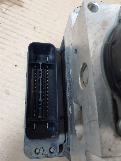  BMW 7' F01 F02 F03 F04 740i ABS Pump Brake Hydro Control Unit Module 6792480