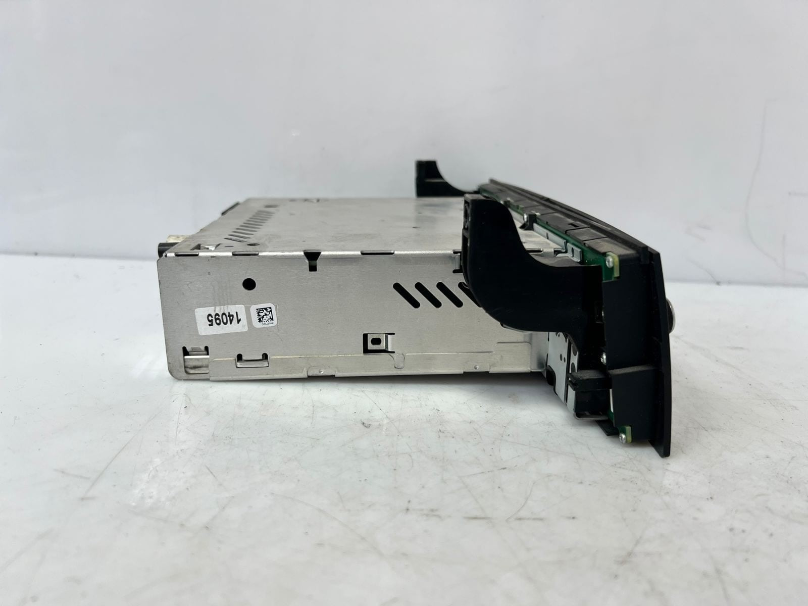 OEM BMW 1 3 SERIES X1 E84 E82 E90 PROFESSIONAL CD RADIO HEADUNIT 9302155