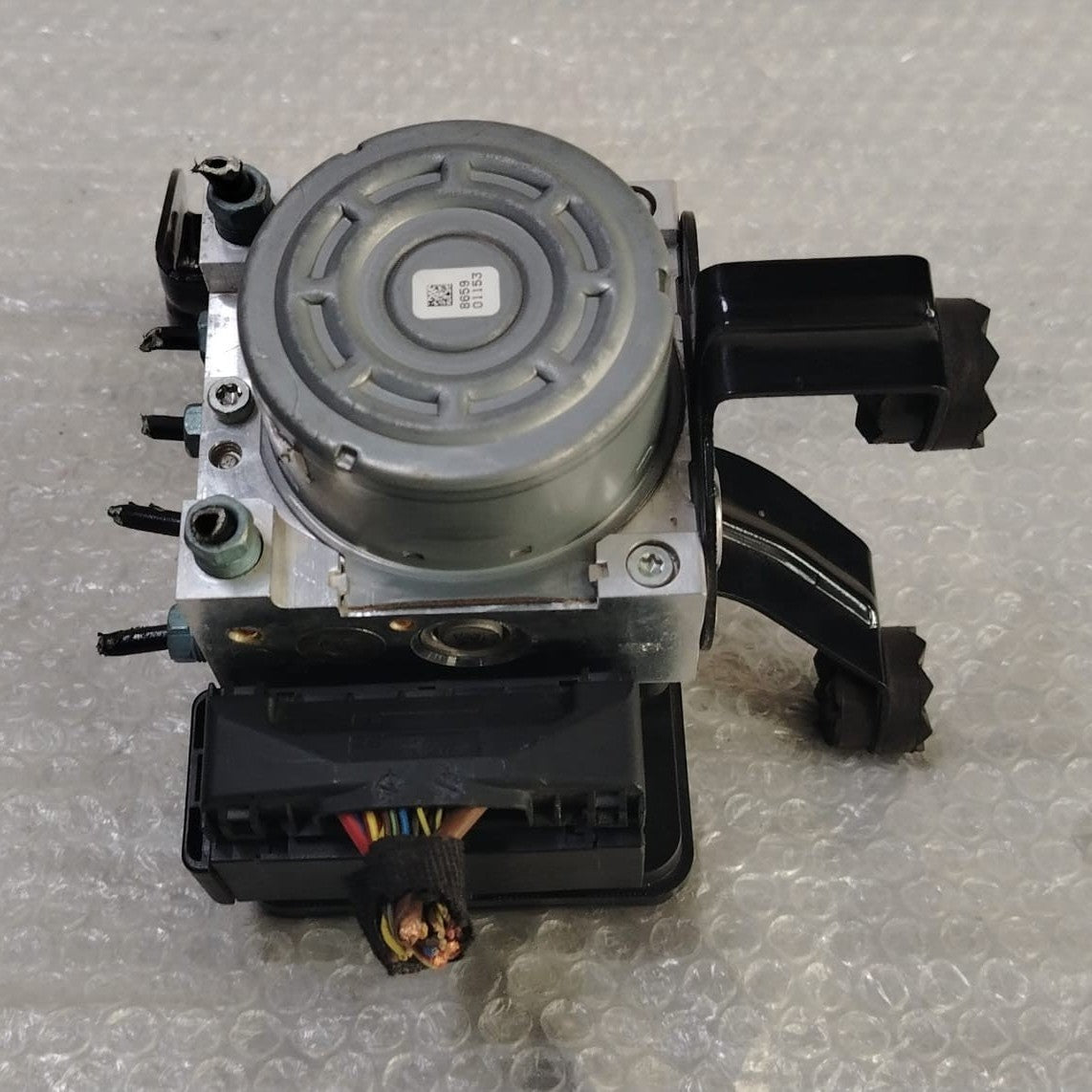 OEM BMW 3 Series Gt F34 2014 Diesel ABS Pump Assembly 6870914 6870913