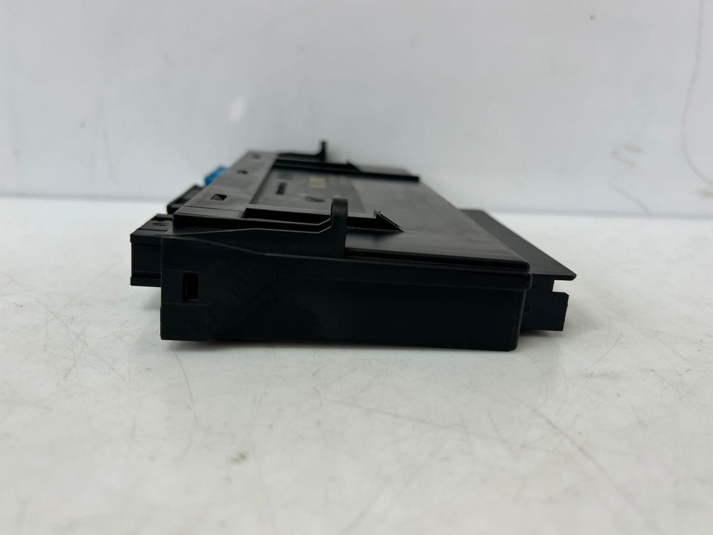 2010-2011 BMW 740i 750i, and 750Li Body Control Module BCM 9226901 OEM