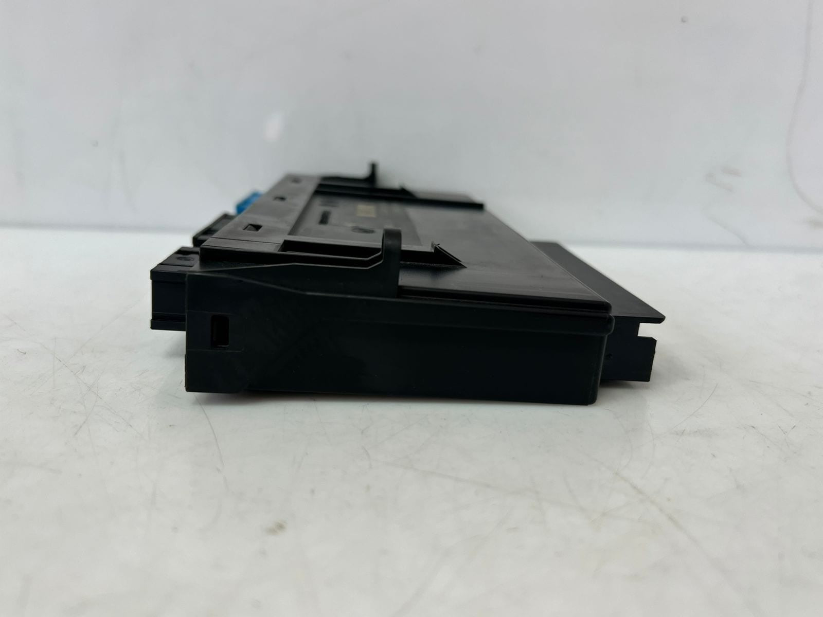 2010-2011 BMW 740i 750i, and 750Li Body Control Module BCM 9226901 OEM