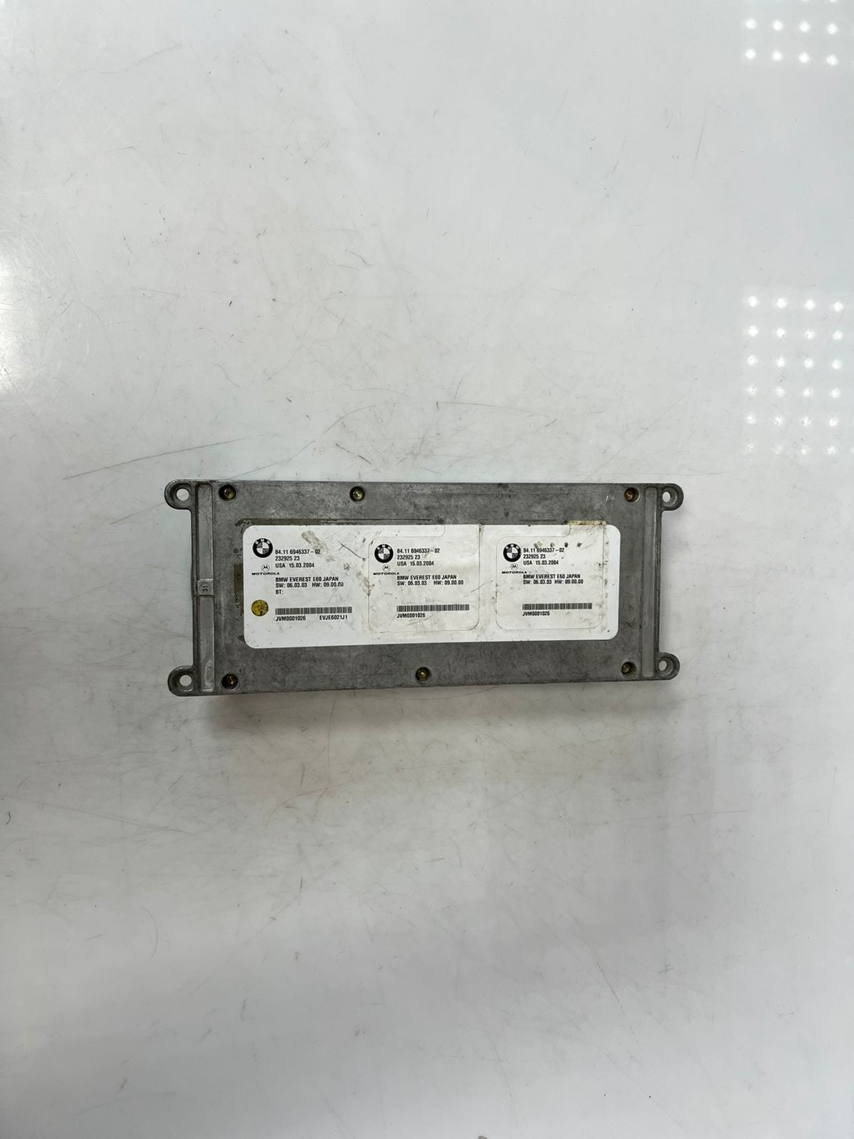 BMW 5 and 6 Series E60, E61, E63, E64 Telematics Control Unit 6946337 OEM
