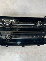 Bild in die Galerieansicht laden, 2014-2018 BMW X5 F15 Climate Control Panel 9365430 OEM