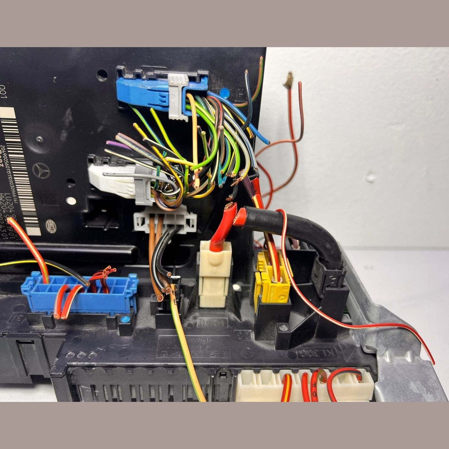 2012-2014 Mercedes-Benz C250 Rear Sam Relay Fuse Box Assy 204 9005601 W204 C-Cla