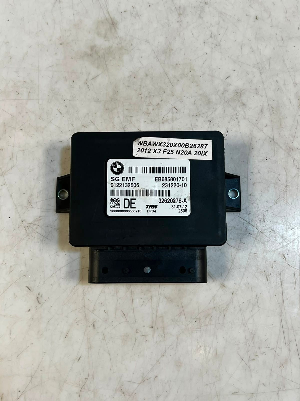 BMW 5 Series F10 F11 F12 F13 F25 F26 650i Parking Brake Control Module 6858017
