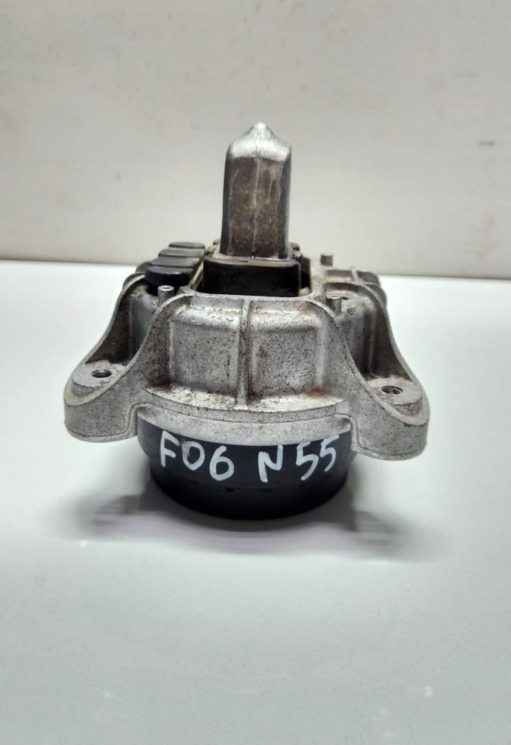 2011-2016 BMW 535i Engine Mount Right Side 6786528 5 Series 7 Series F10 F11 OEM