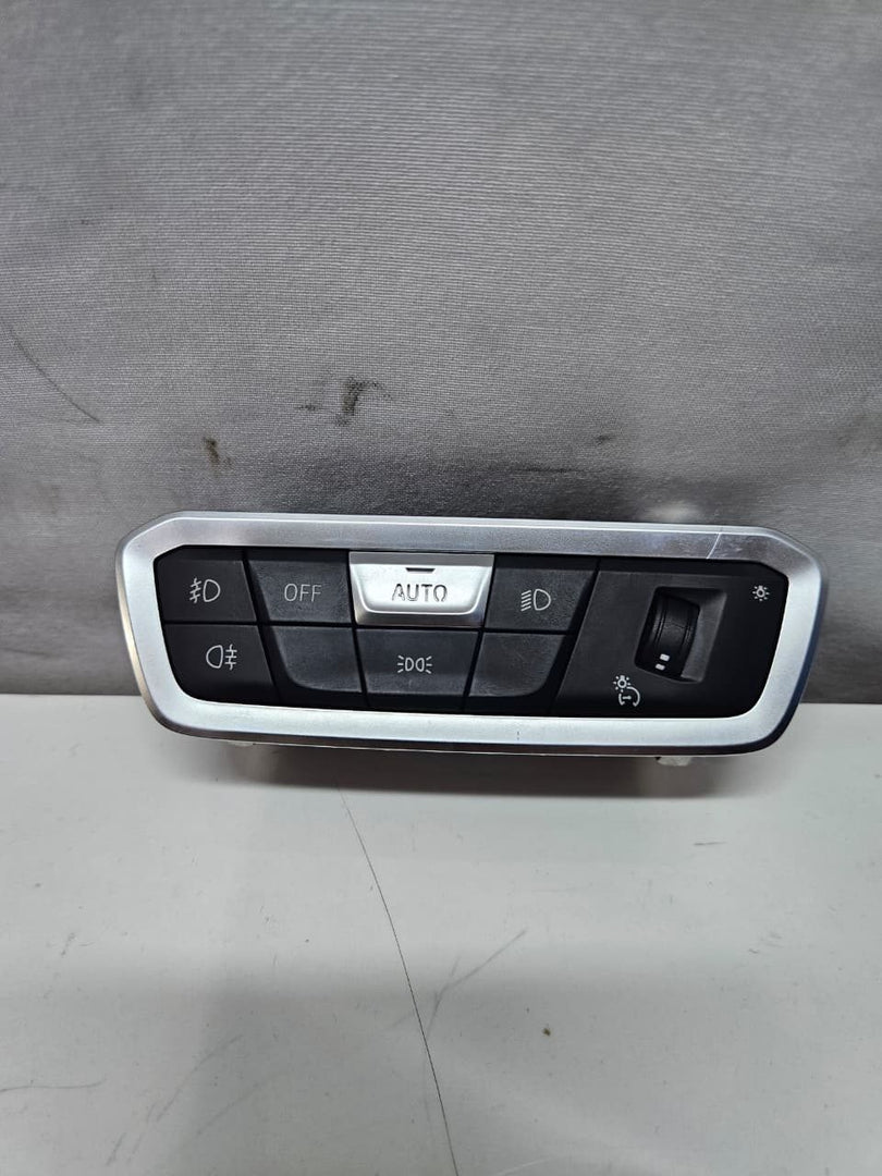 BMW X5 G7 Headlight Switch Control Unit 5A32842 OEM