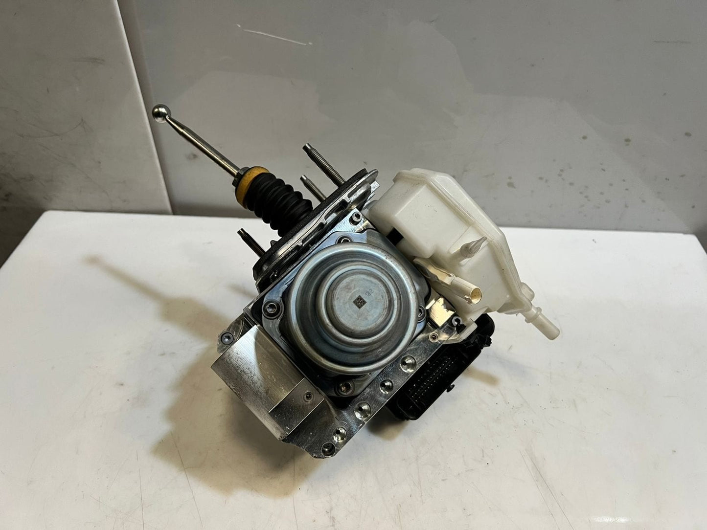 2023 BMW iX I20 Intelligent Brake Unit ABS Hydraulic Block 5A814A5 OEM