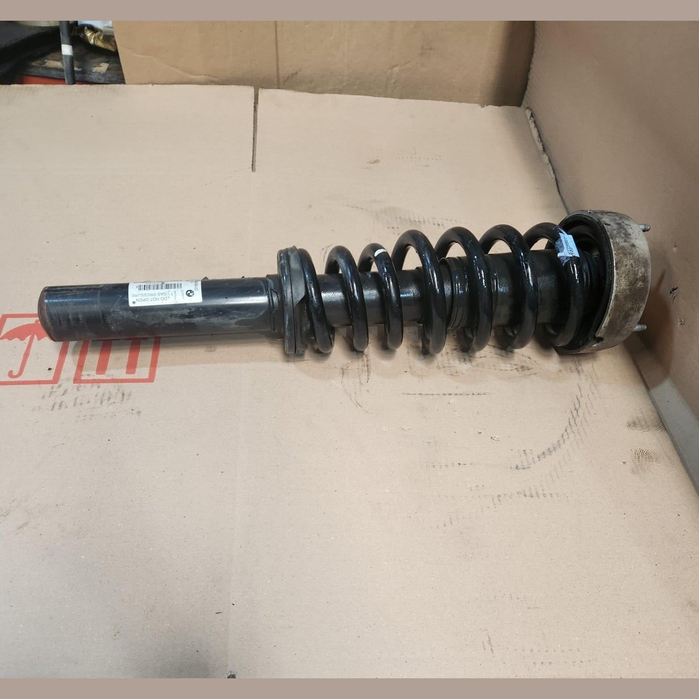 2006-2013 BMW X5 Front Shock Absorber 6780488 X5 E70 right