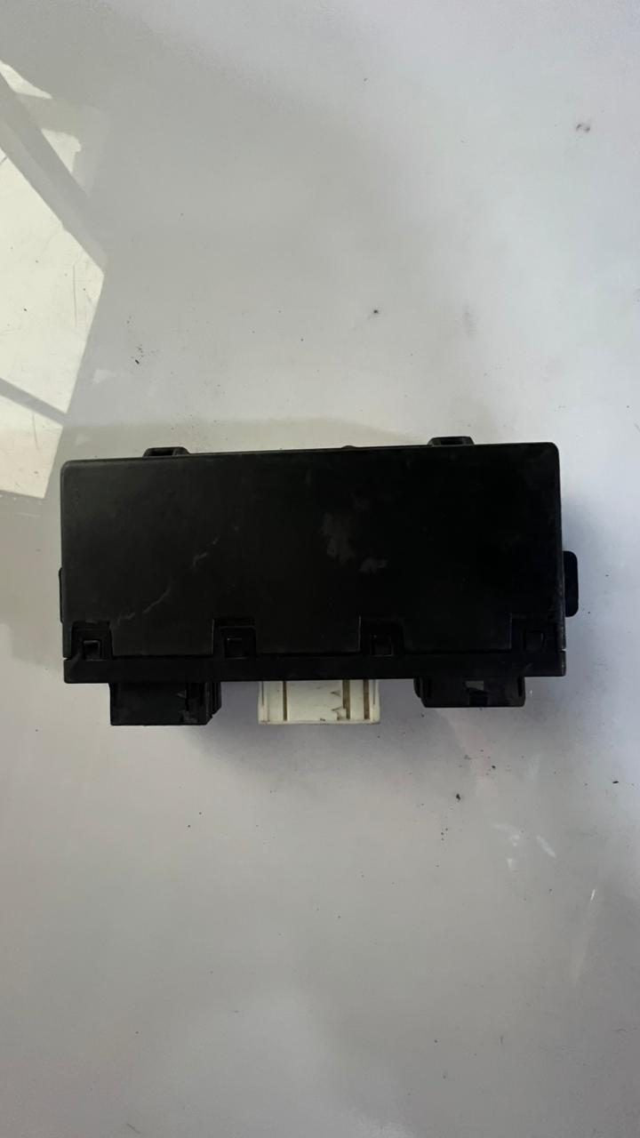 2001-2003 BMW 525i Door Control Module 6904245- E39 5-Series including 525i, 530