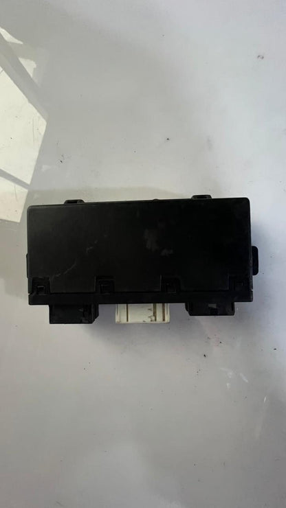 2001-2003 BMW 525i Door Control Module 6904245- E39 5-Series including 525i, 530