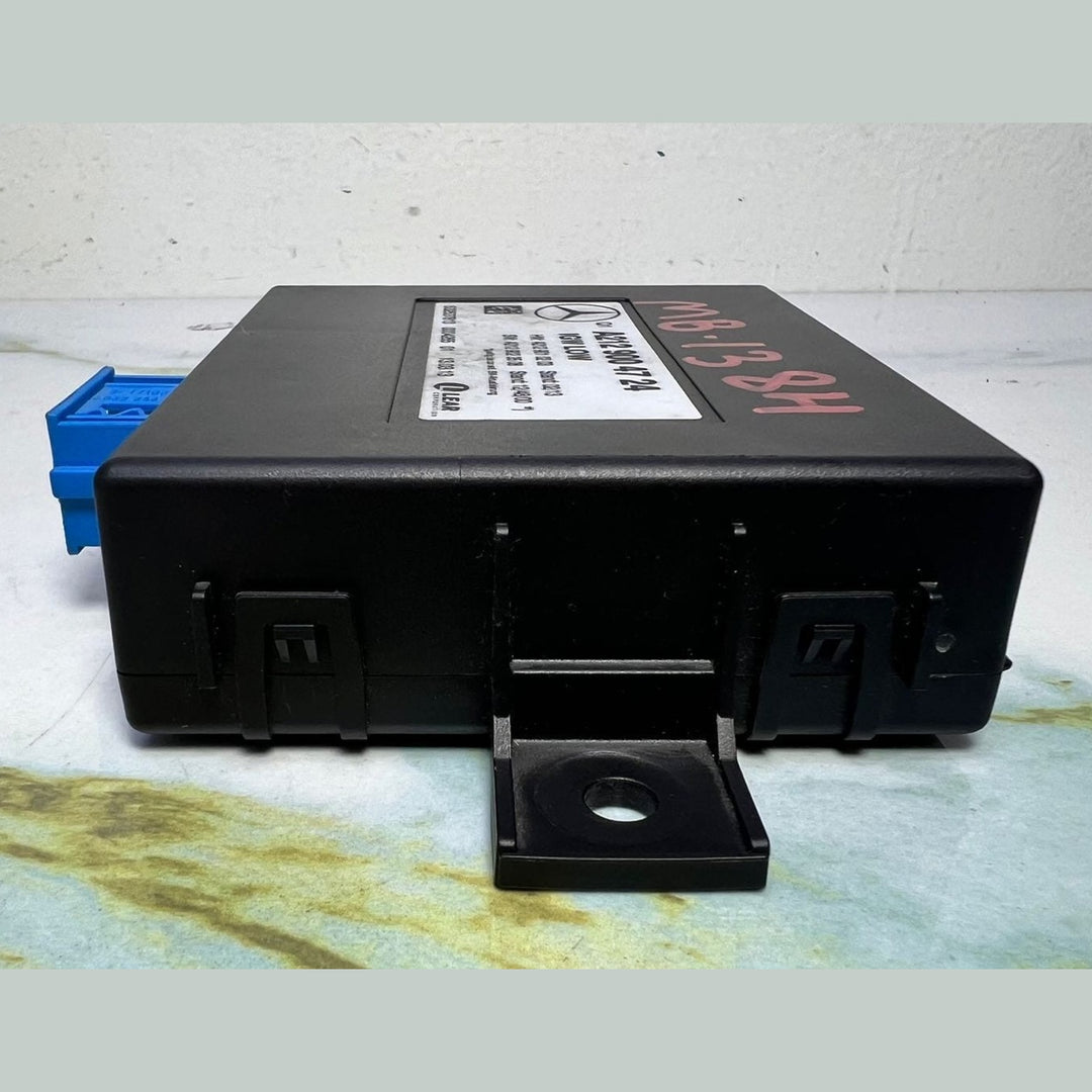 2014-2015 Mercedes-Benz E63 AMG Network Gateway Control Module A2129004724 W212