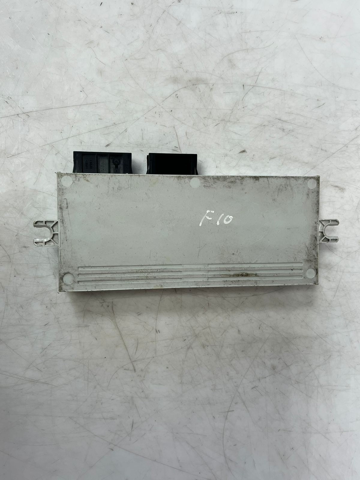 BMW  F11 5 Series Touring Tailgate Control Unit 7333939 oem