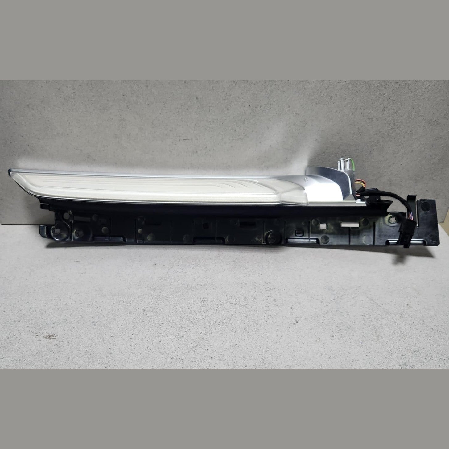 2016-2019 BMW 750i Rear Door Window Sunshade 7440850 7 Series G1