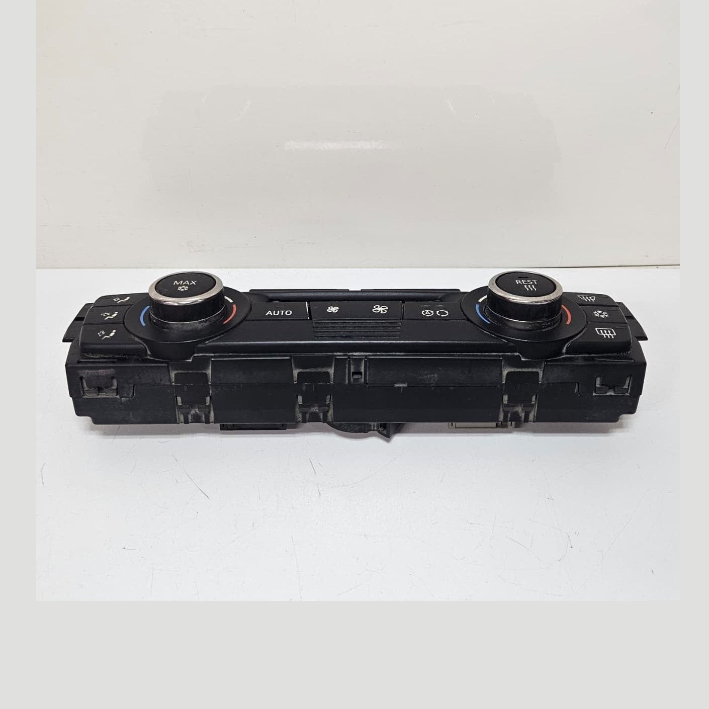 2007 BMW 328i, 335i, E92 Climate Control Unit 9147300