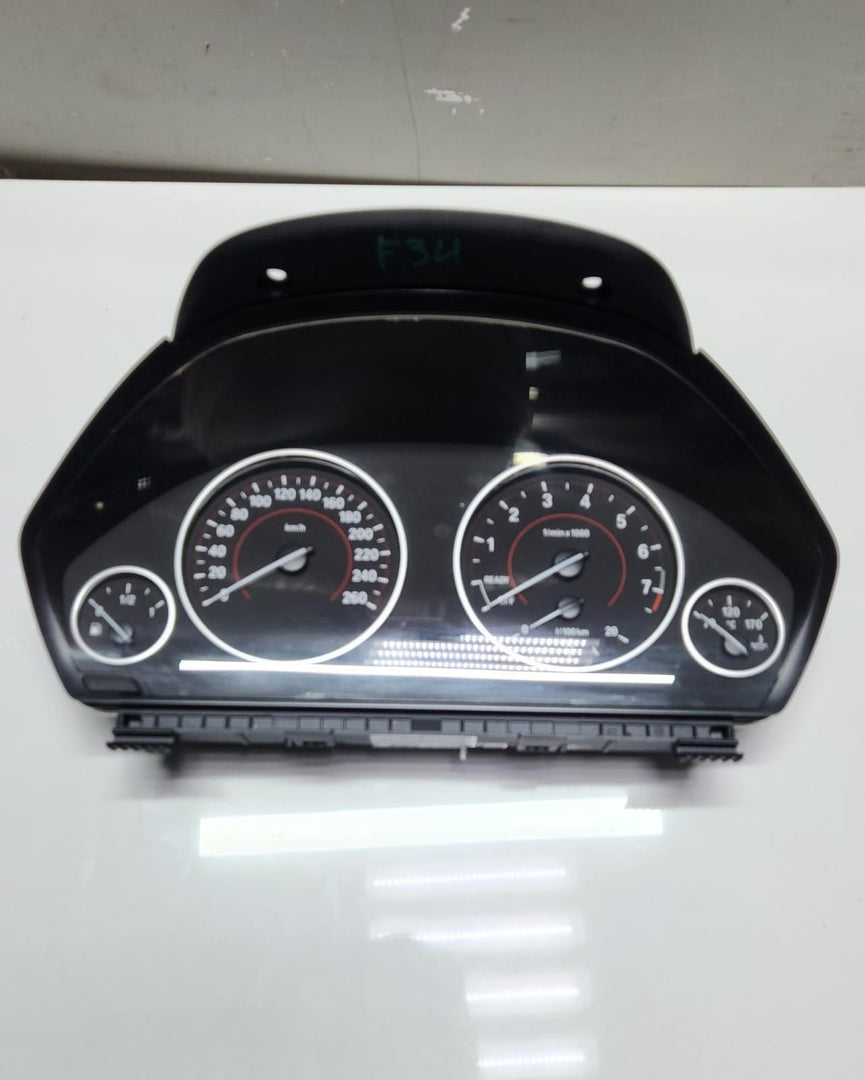 2012-2015 BMW 5 Series Instrument Cluster 9325608 5 Series 520d F10 F11 OEM