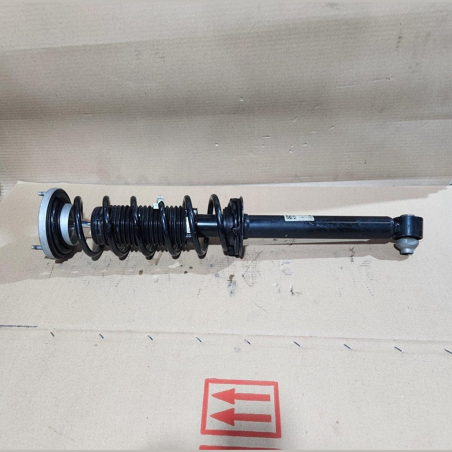 2017-2020 BMW 530i Rear Shock Absorber 6866615 530i and 540i