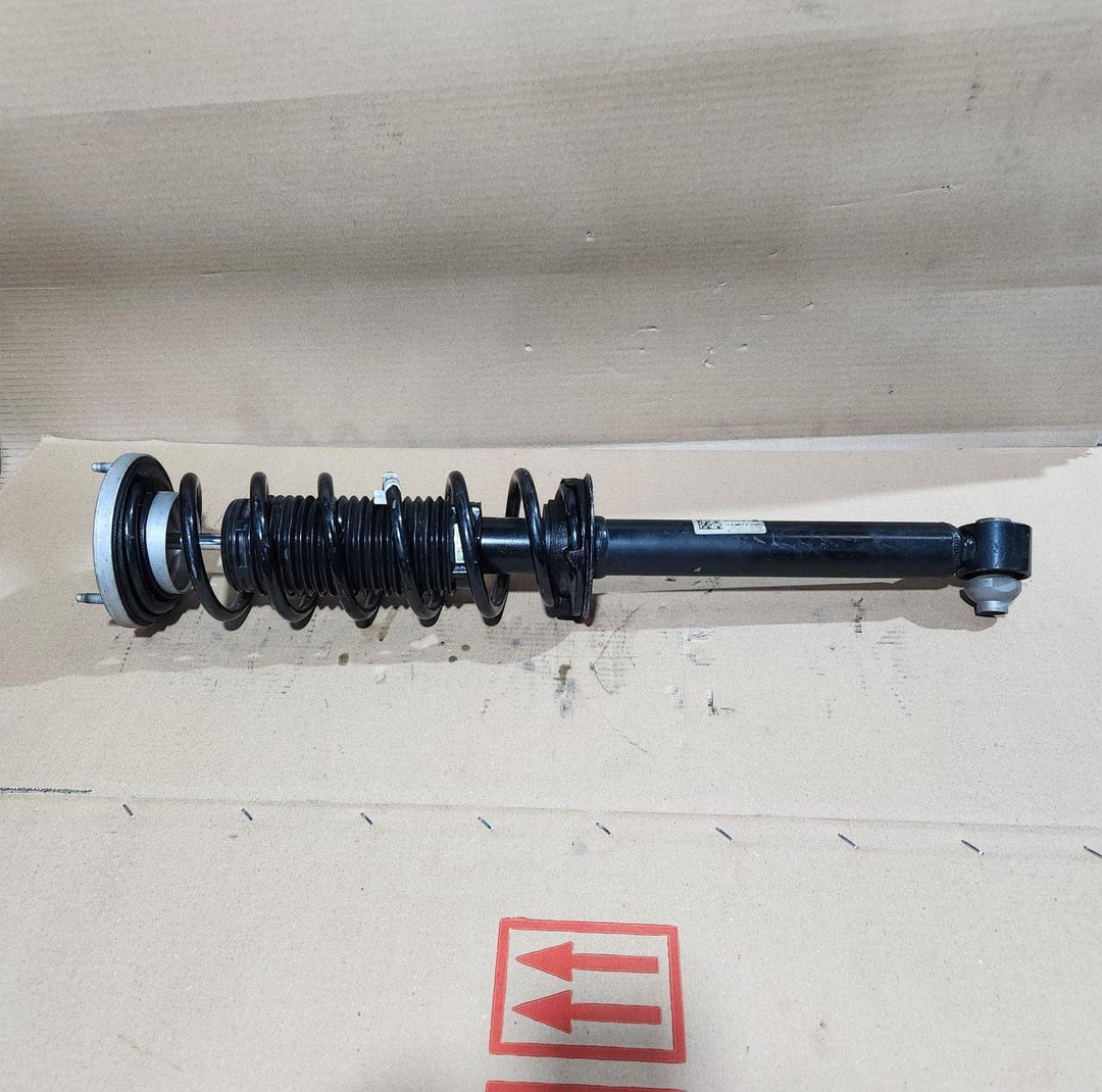 2017-2020 BMW 530i Rear Shock Absorber 6866615 530i and 540i