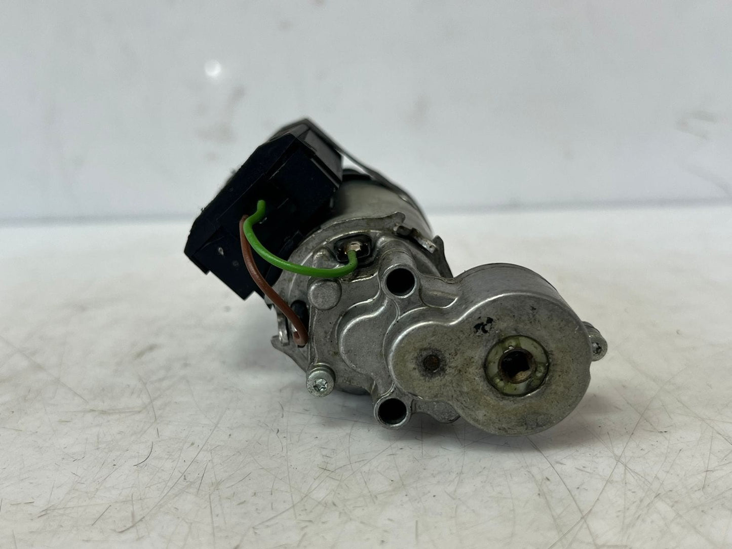 2000-2006 BMW X5 E53 Steering Column Adjustment Motor 6903946 OEM