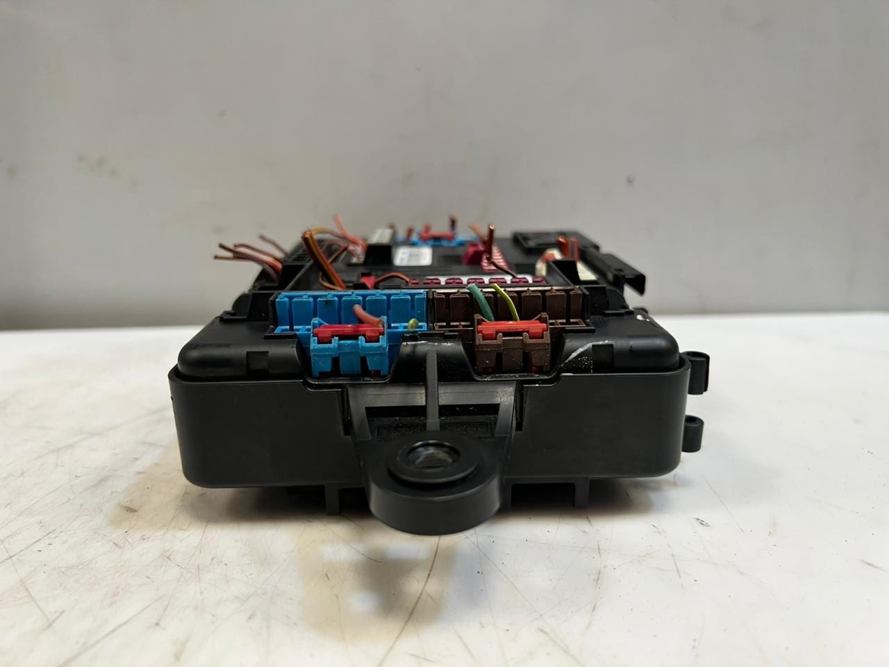 2015-2019 BMW X5 F15 F20 F21 F22 F30 FUSE Rear Power Distribution Box 9360372