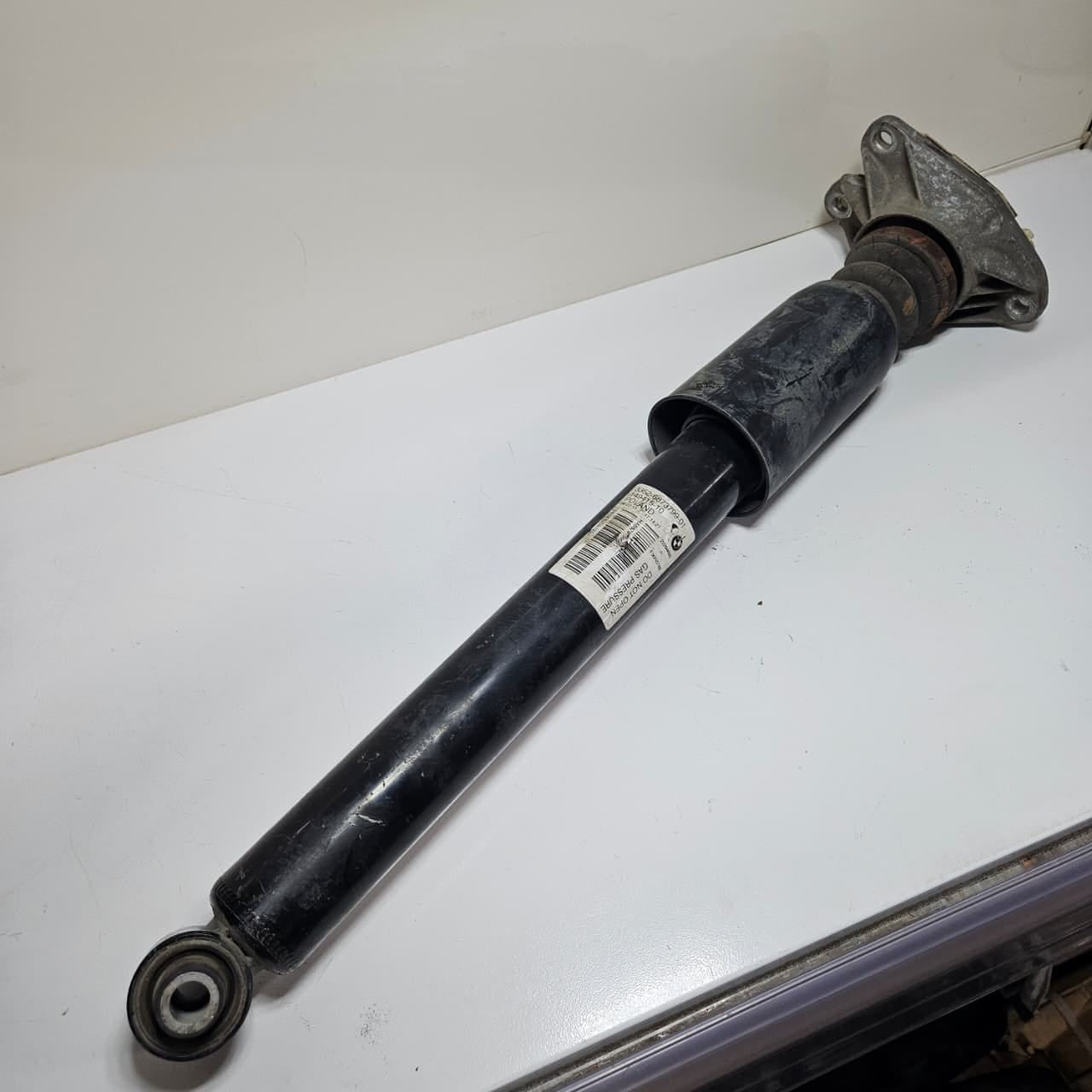 2016-2017 BMW 3 Series F30 320i Rear Shock Absorber 6873799