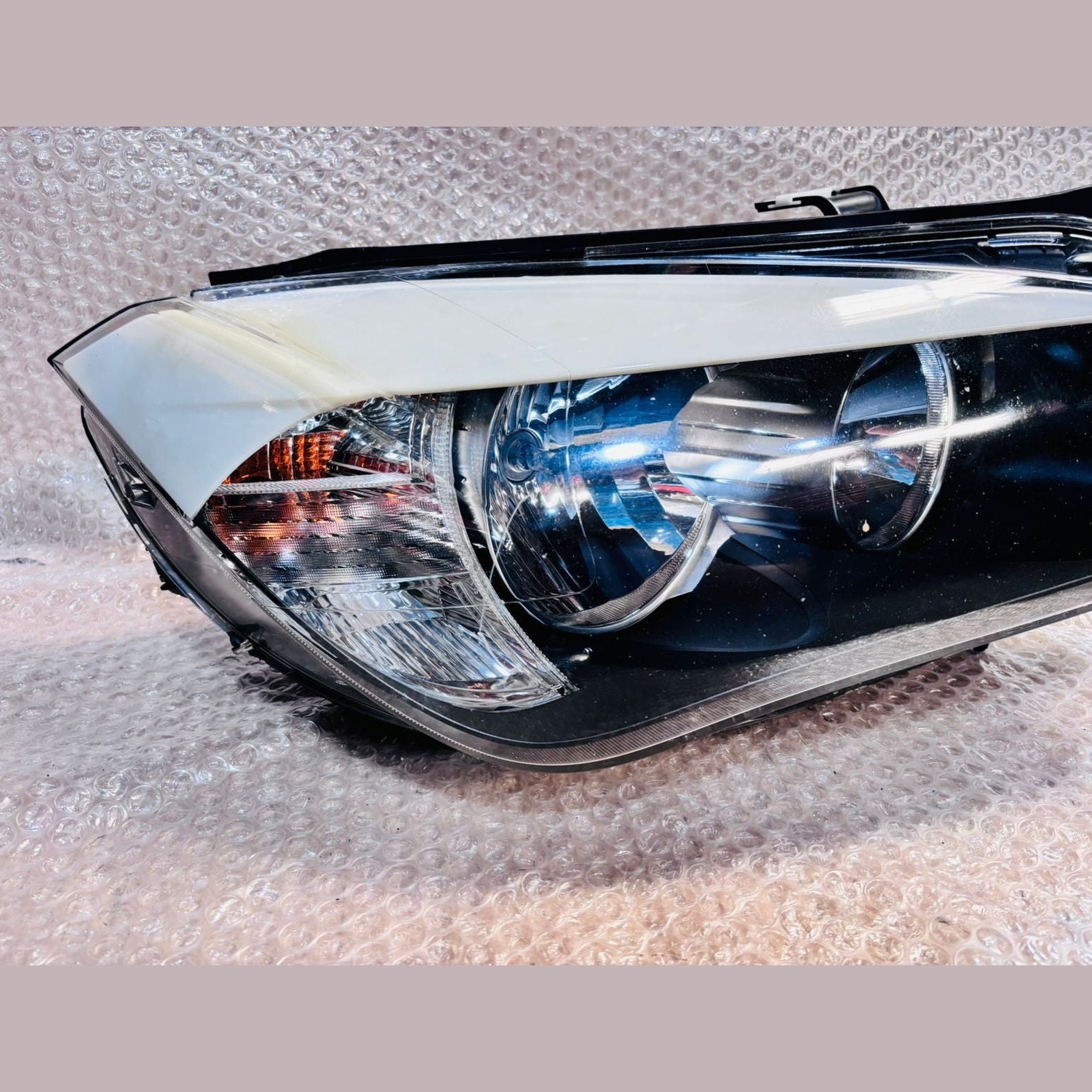 Bmw X1 E84 2009 to 2012 None Xenon Headlight Right side 8909350