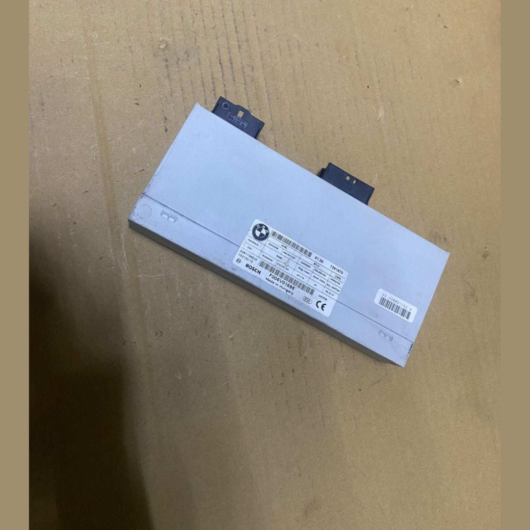 2014-2016 BMW 528i Tailgate Control Module 7361970  F01 F12 F13 