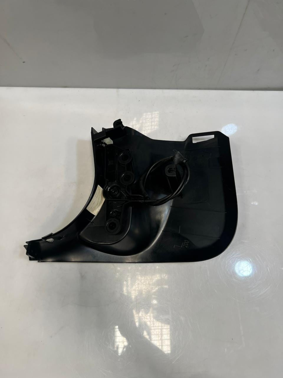 BMW 3' 4' F30 F31 F34 F32 Front Right Lateral Trim Panel Cover 7291092 OEM