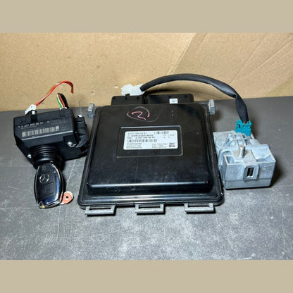 10-14 Mercedes-Benz W204 ECU Módulo de control del motor Interruptor de...