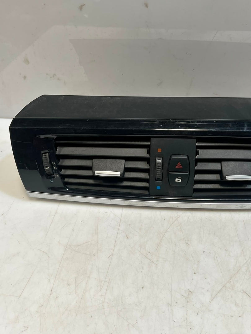 2010-2017 BMW X3 F25 CENTER Dashboard Air Vent GRILLE UNIT 9184742 OEM