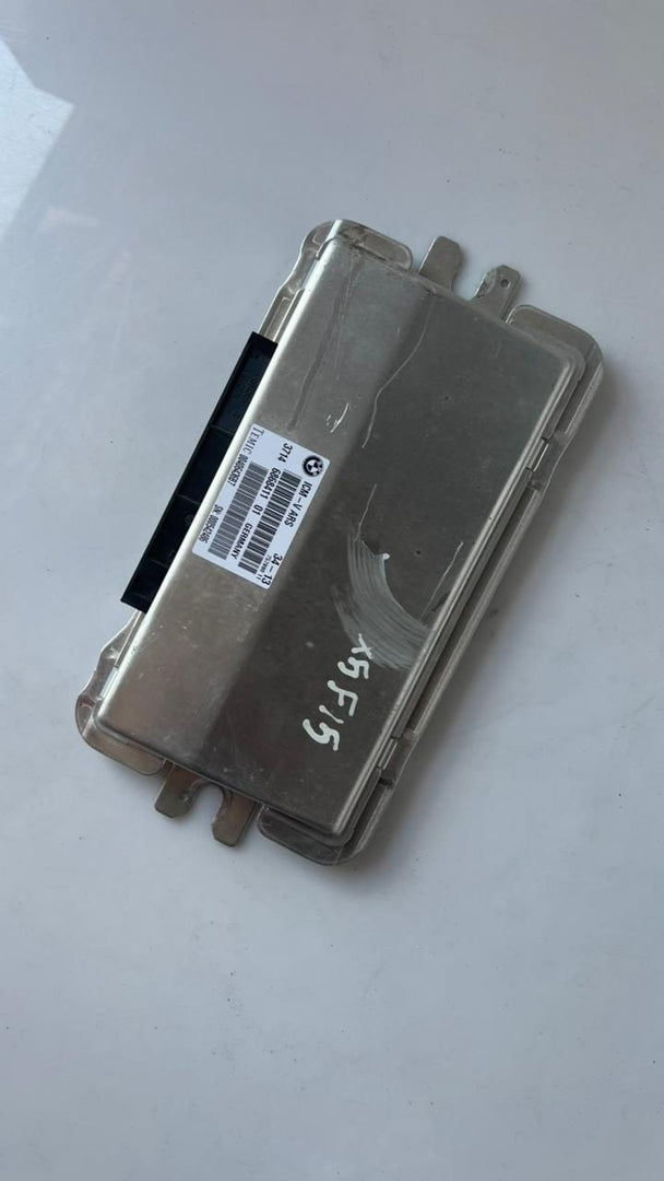 2014-2019 BMW X5 Suspension Control Module 6868411 F15 and X6 F16
