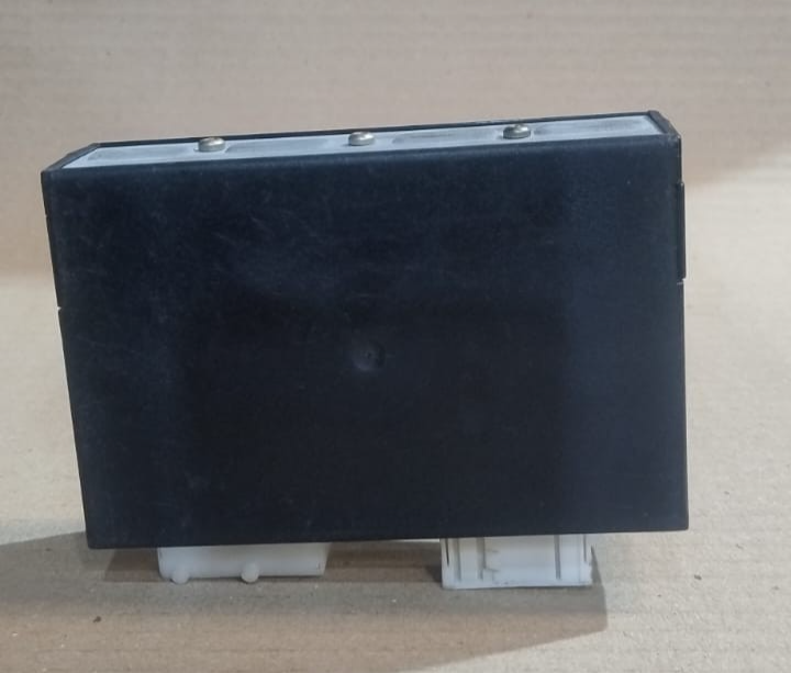 BMW 7 E65 E66  BME5066 OTHER CONTROL UNITS MODULES 6767281