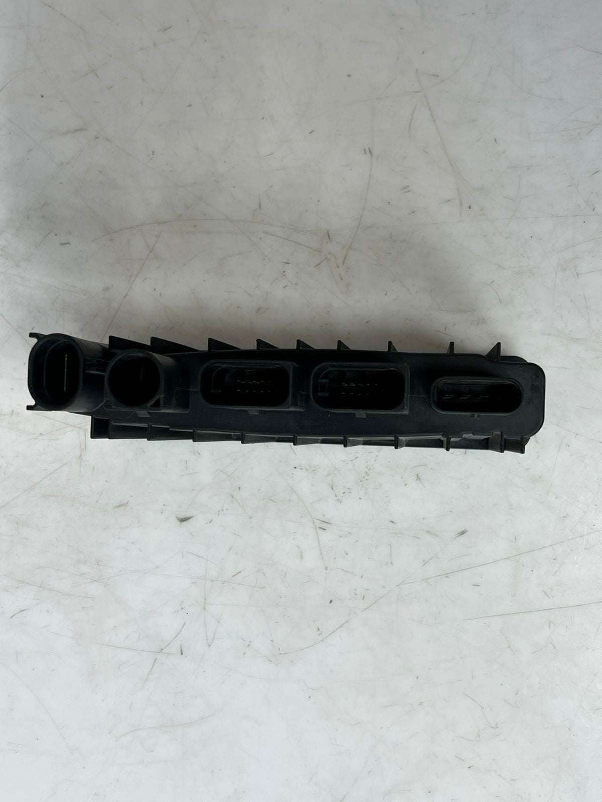 BMW X2 2 Series F39 F46 Power Distribution Unit 8581253 OEM