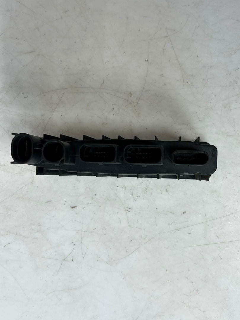 BMW X2 2 Series F39 F46 Power Distribution Unit 8581253 OEM